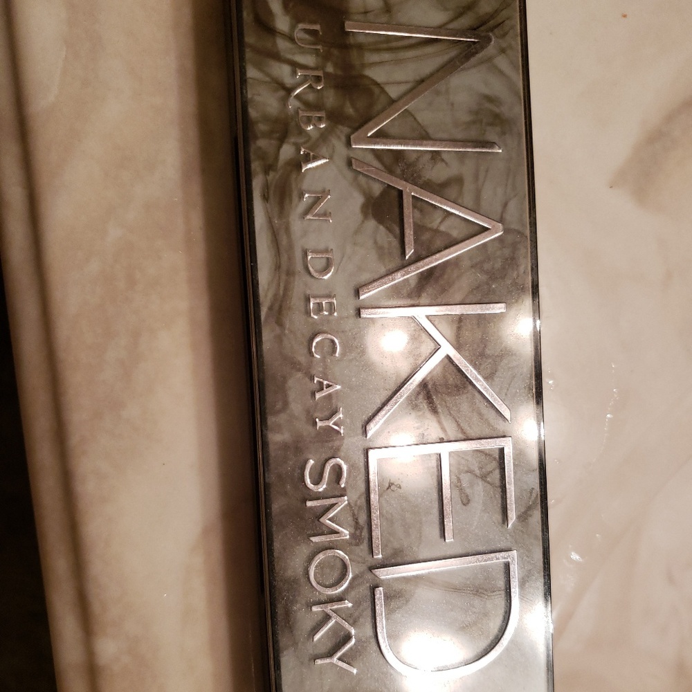 Urban Decay Naked Smokey Pallette